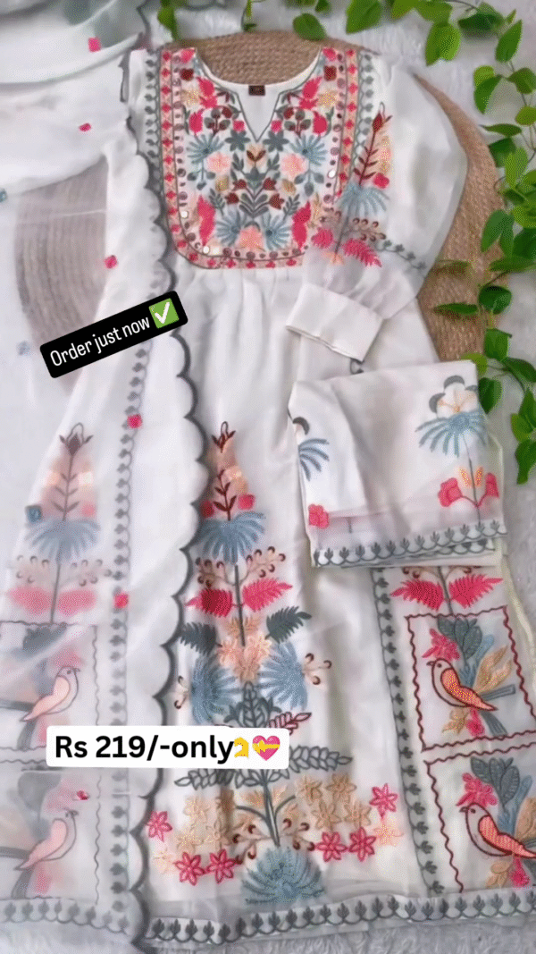 Floral Embroidered Kurta Set with Dupatta – Premium Look at Just ₹219