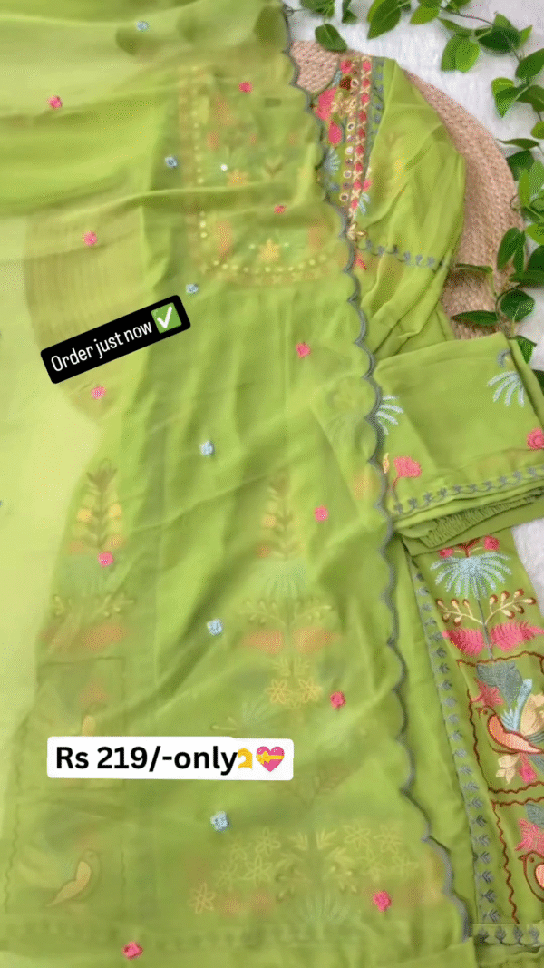 Floral Embroidered Kurta Set with Dupatta – Premium Look at Just ₹219 - Image 3