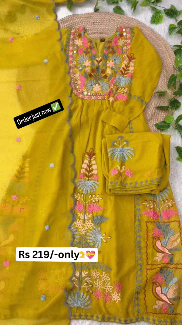 Floral Embroidered Kurta Set with Dupatta – Premium Look at Just ₹219 - Image 4