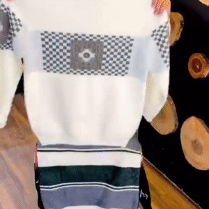 Men’s Graphic Checkered Knit Sweater – Retro Streetwear Vibes 🧶