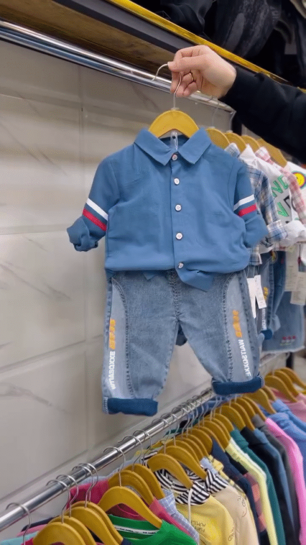 Stylish Boys’ Casual Set – Denim Jeans & Button-Up Shirt (1–4 Years) - Image 5