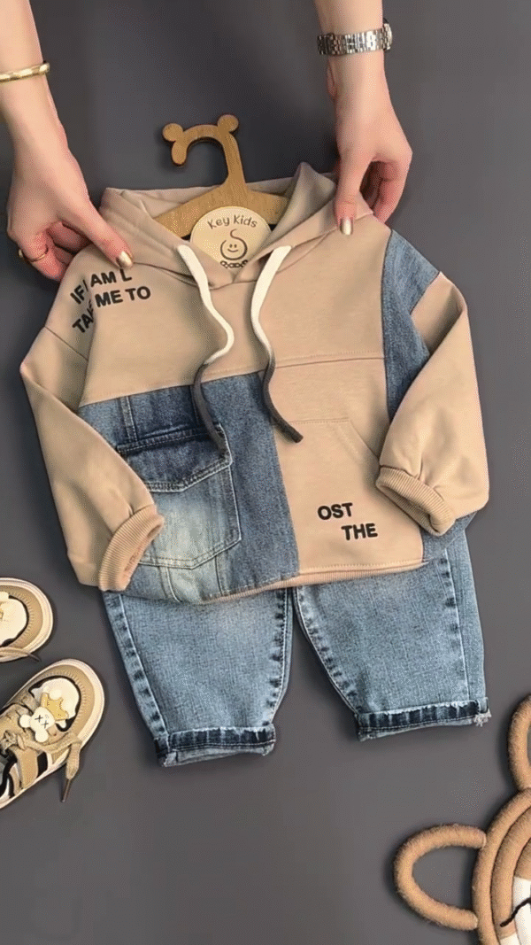 Trendy Patchwork Hoodie & Ripped Denim Set for Kids – Stylish & Comfy! - Image 3