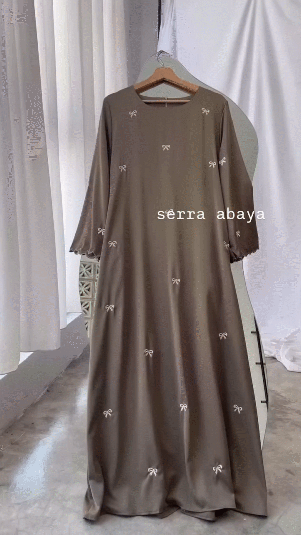 🎀 Bow Charm Abaya – Blush Pink & Cocoa Brown Variants - Image 2