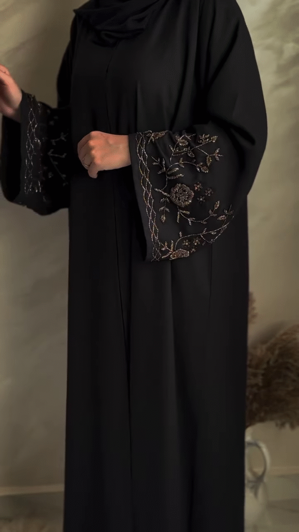 🖤 Embroidered Midnight Bloom Abaya