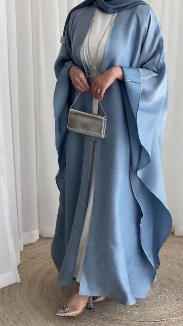 💠 Ocean Whisper Flow Abaya