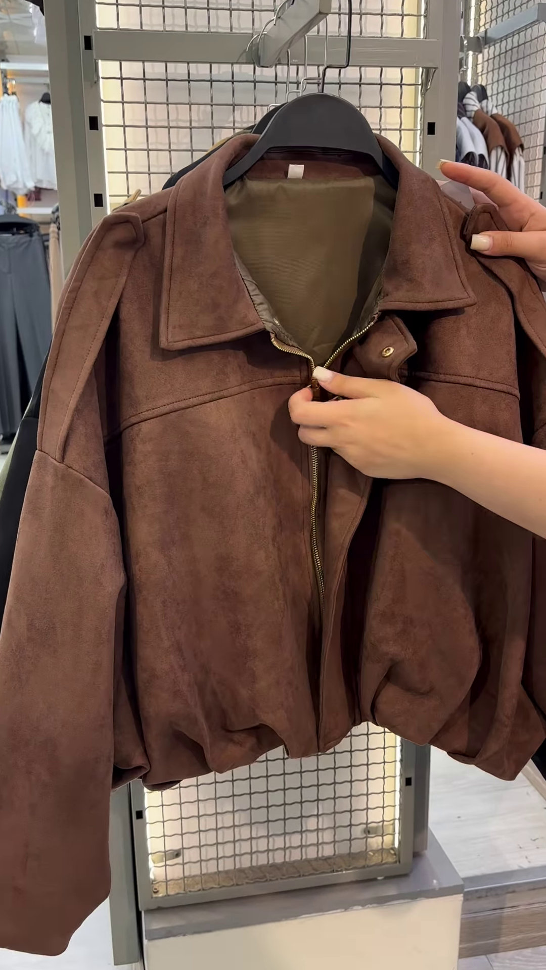 π§₯ Timeless Suede Charm β Autumn & Winter Jacket πβοΈ - Image 3