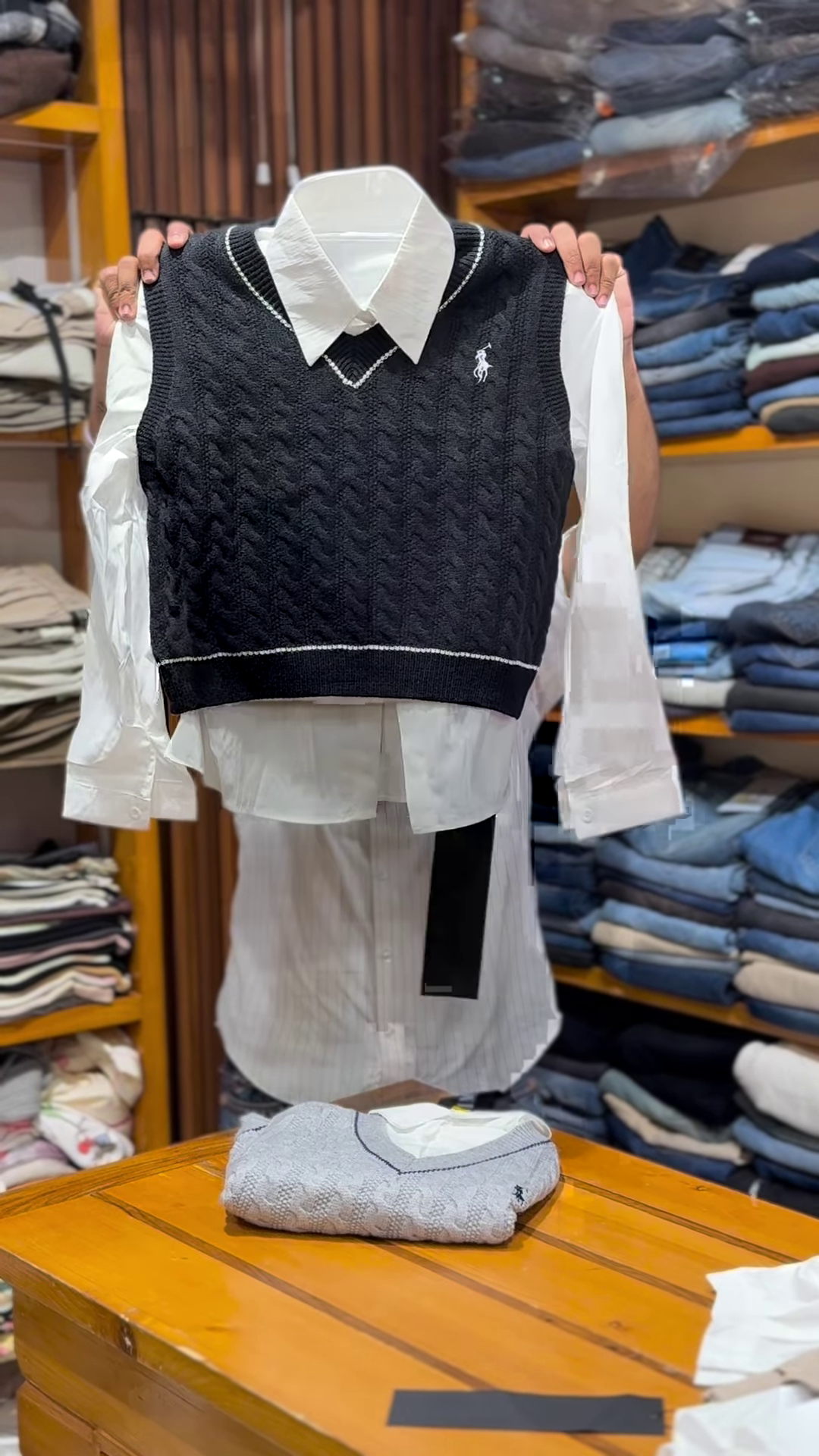 Preppy Cable‑Knit Sweater Vest & Shirt Set 🎓✨ - Image 3